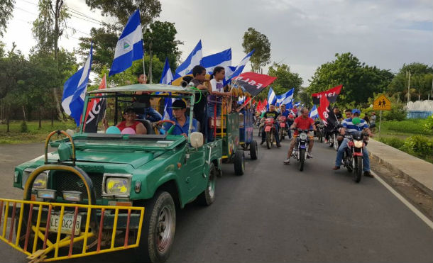 Familias de Quezalguaque caminan en defensa de la paz