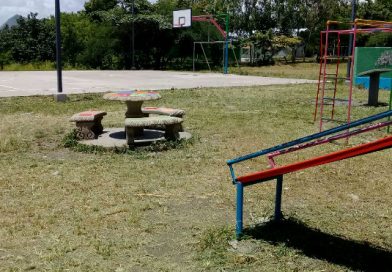 Población del empalme de Boaco inicia restauración de parques dañados por el terrorismo golpista