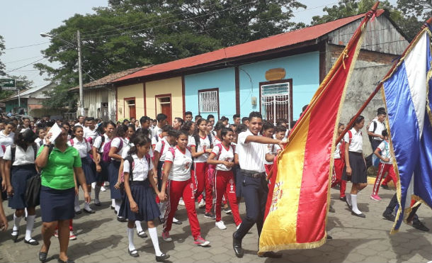 Estudiantes del municipio de Malpaisillo celebran el Día Nacional del Estudiante