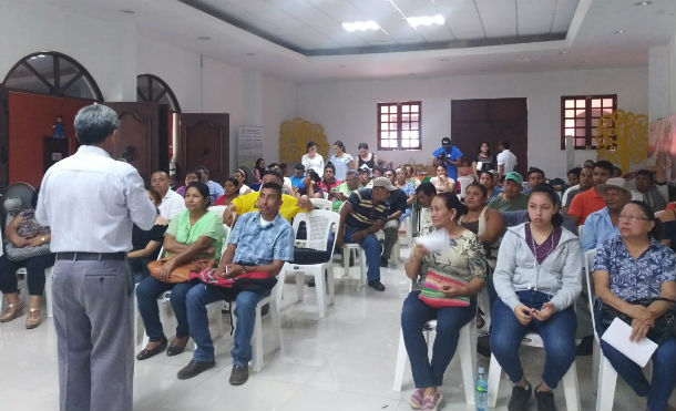 Artesanos y empresarios turísticos participan de Expoferia de Información para legalización negocios