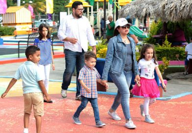 Familias abarrotaron este domingo los centros recreativos