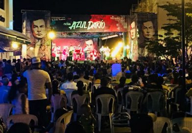 Leoneses disfrutaron del Festival Azul Darío