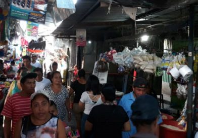 Mercado de Masaya abarrotado de compradores