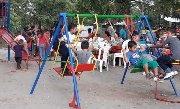 San Rafael del Sur: Niños y niñas disfrutan del nuevo parque en la comunidad Los Navarrete