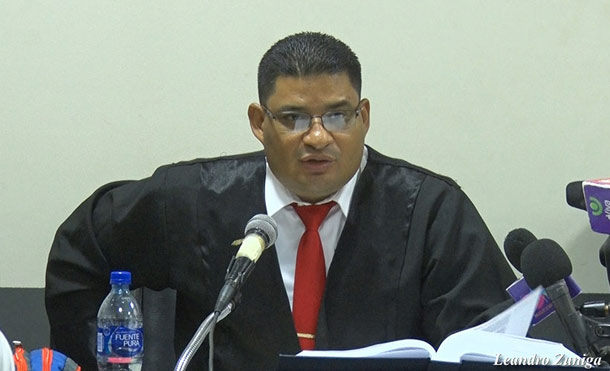 Juez Ernesto Rodríguez en audiencia del caso Gahona.