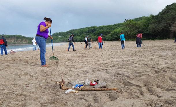 Realizan conservación y cuido de playa donde cada año anidan más de 60 mil tortugas