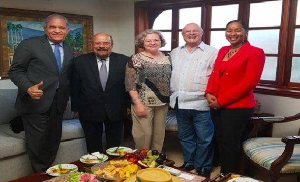 Expresidente de República Dominicana recibe delegación de Nicaragua