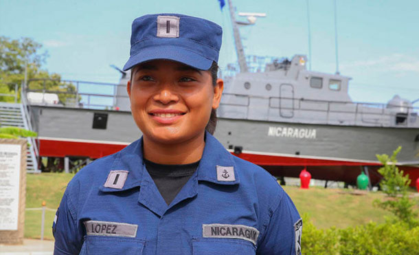 Hombres y mujeres de la Fuerza Naval orgullosos de seguir sirviendo a la Patria