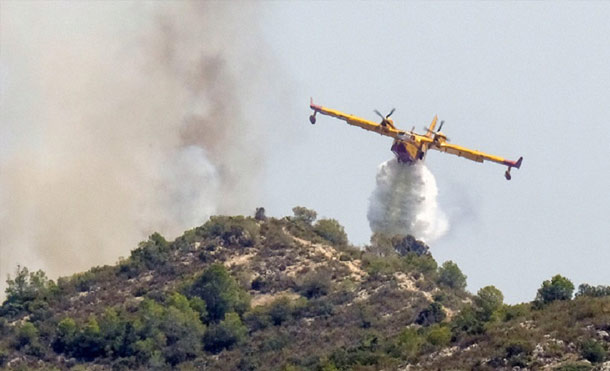 Incendio fuera de control arrasa 2.700 hectáreas en España