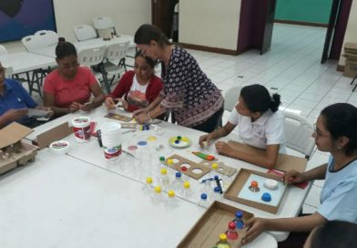 MINSA desarrolla taller a padres y docentes para crear juegos didácticos a niños con autismo