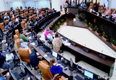 Parlamentarios continúan actualización del Código Civil