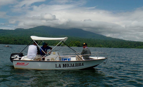Granada: Competencia de pescar en el Lago Cocibolca