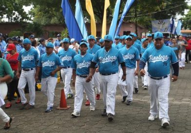 Policía Nacional inaugura campeonato nacional de softbol