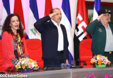 Comandante Daniel y Compañera Rosario presiden Acto por el 39 Aniversario de Constitución de la Fuerza Aérea nicaragüense