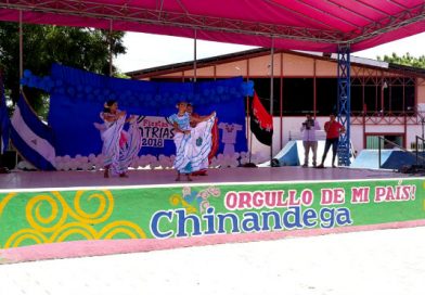 Familias celebran primer festival de apertura a fiestas patrias 2018