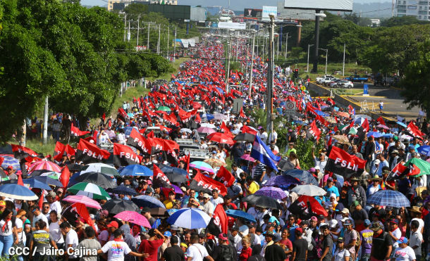 Miles de nicaragüenses reclaman justicia para las víctimas del terrorismo