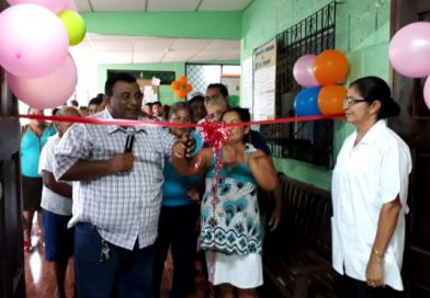 Familias de Quezalguaque inauguran mejoramientos de ambientes de salud