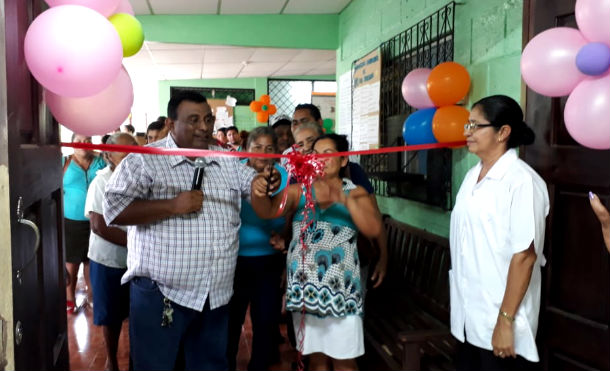 Familias de Quezalguaque inauguran mejoramientos de ambientes de salud
