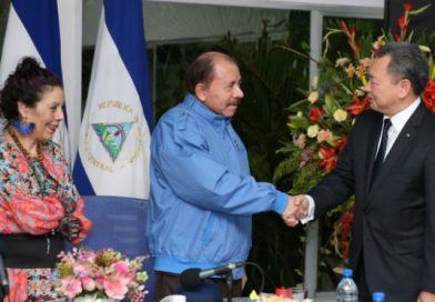 Comandante Daniel y Compañera Rosario se reúnen con el Director del Departamento de América Latina y el Caribe del Ministerio de Relaciones Exteriores de la República de China Taiwán