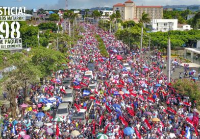 Pueblo nicaragüense participa en caminata pidiendo justicia por las víctimas del terrorismo golpista