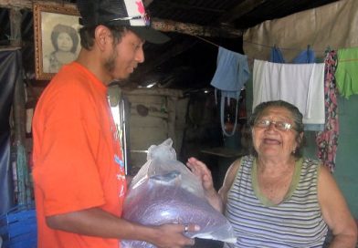 Nindirí: Personas con discapacidad y madres de héroes y mártires reciben paquete alimenticio