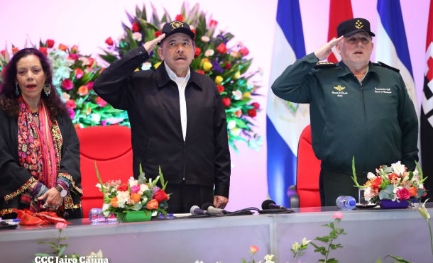 Comandante Daniel y Compañera Rosario presiden acto del 39 aniversario de constitución del Ejército de Nicaragua