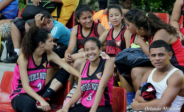 Jóvenes de todo el país disfrutan al máximo la oportunidad de hacer deporte