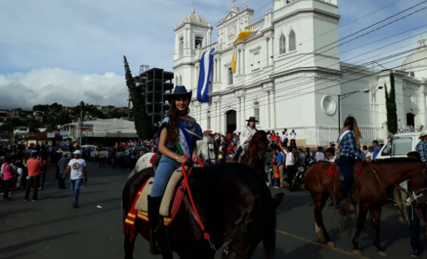 Matagalpa: Fiestas en honor a la Virgen de la Merced se celebran con cabalgata popular