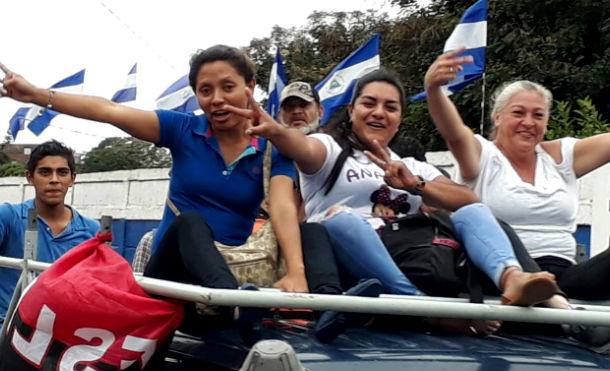 Familias de Matagalpa realizan caravana por la paz, la vida y la justicia