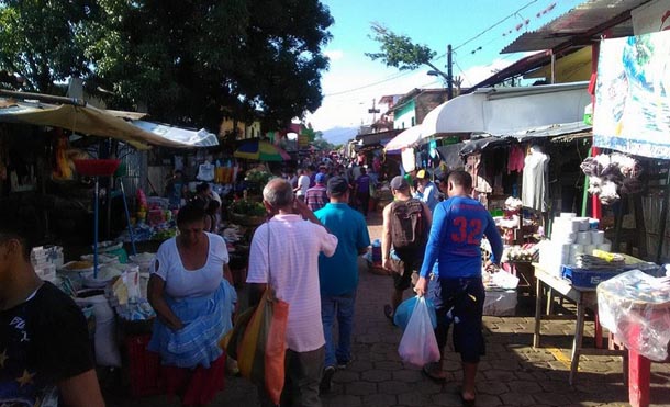Mercados del país con ofertas en homenaje a las fiestas patrias