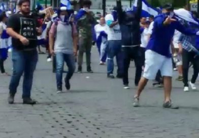 Derecha golpista y terrorista agreden a familias en el sector del mercado Iván Montenegro y Mayoreo