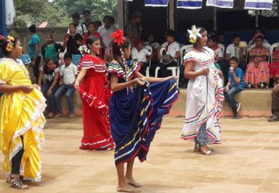 Estudiantes de San Rafael del Sur celebran Septiembre Victorioso con alegre festival folklórico