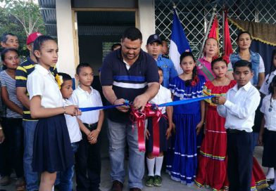 Chontales: Autoridades municipales y comunidad educativa inauguran nueva escuela en Villa Sandino