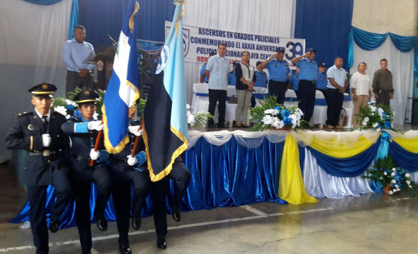 Zelaya Central: Policía Nacional conmemora su 39 aniversario con asenso en grados