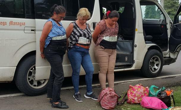 León: Policía Nacional incauta estupefacientes a tres mujeres que viajaban en un interlocal