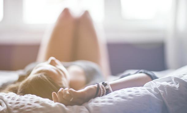 Dormir siesta nos hace más felices y nos hace tomar mejores decisiones según la ciencia