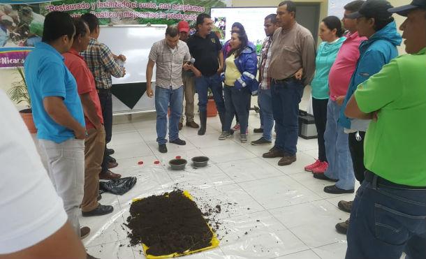 INTA desarrolla taller sobre análisis de calidad de suelos