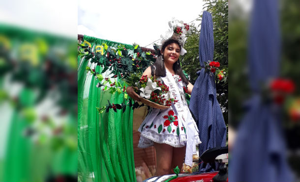 Matagalpa celebra cosecha del café con festival de carrozas