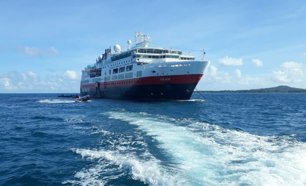 Crucero noruego llega a Corn Island