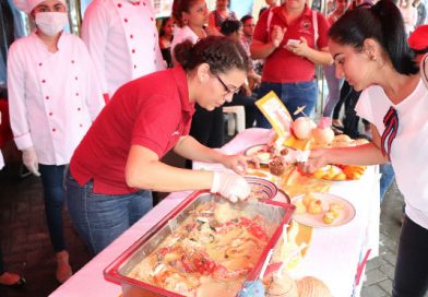 El Rama: Estudiantes son protagonistas de Feria Gastronómica Municipal