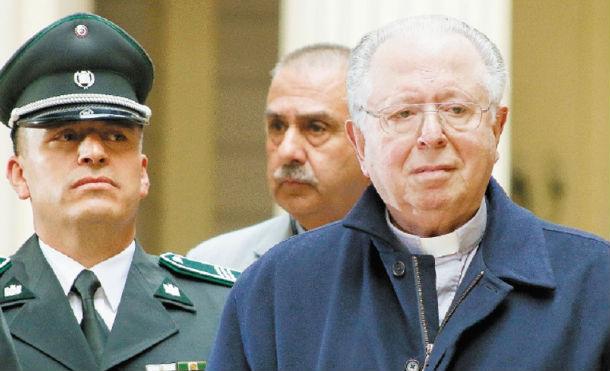 Iglesia chilena pagará millonaria indemnización a víctimas de párroco Karadima