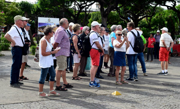 Turistas extranjeros visitan la ciudad de Granada este fin de semana