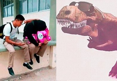 (+Video) Dinosaurio de "Cállese viejo lesbiano" se burla de los desafortunados en el amor