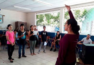 Coro estudiantil Rubén Darío se prepara para el Festival Navideño