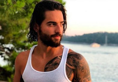 Maluma se 'refugia' en el campo y presume sus perfectos abdominales