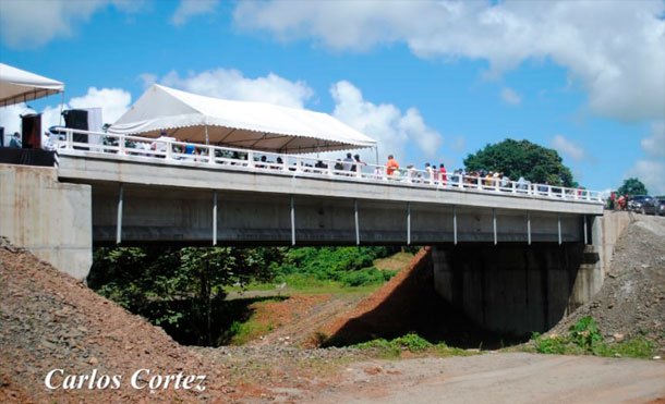 Celebran en el Caribe Sur la construcción de dos nuevos puentes vehiculares