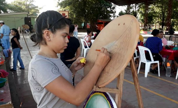 Alcaldía de Larreynaga en Malpaisillo organiza concurso de pintura en artesanías