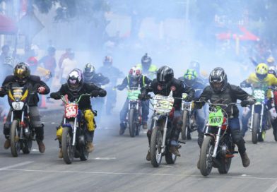 Ruge la Dupla Norte de Managua en competencia de motocicletas
