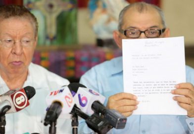 Suman 400 mil firmas que exigen que Báez se vaya de Nicaragua