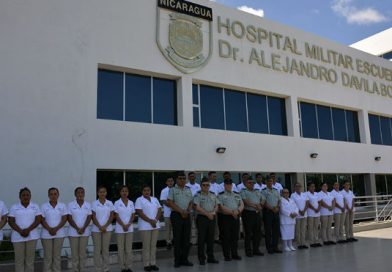 Realizan primera graduación de Técnicos quirúrgicos
